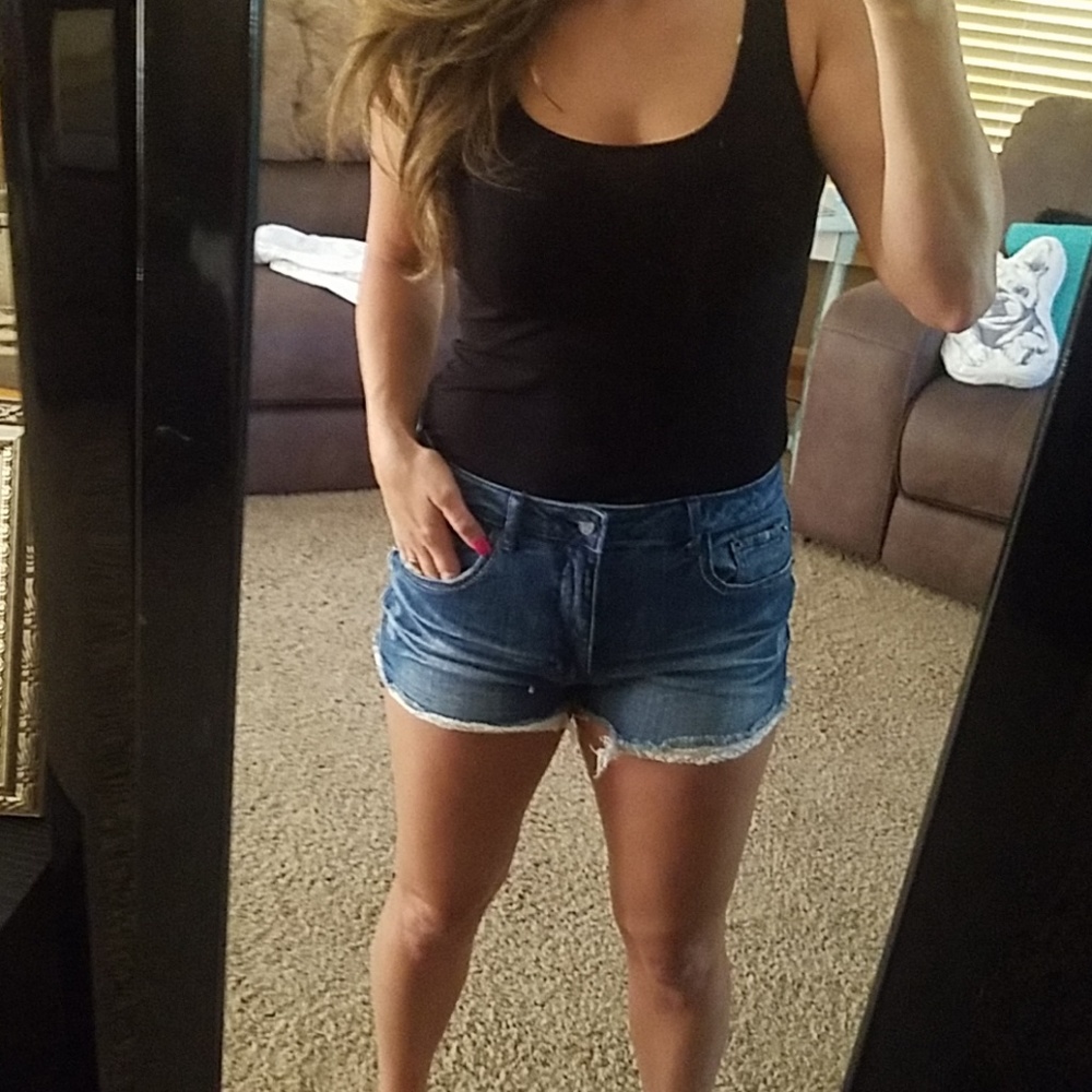 High-rise denim shorts with lace 9
